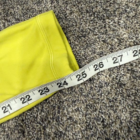 Lululemon Align High-Rise Pant 25"
Yellow Serpentine size 6 EUC - Picture 6 of 6